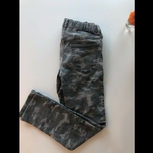 Gap Kids Boys Regular Slim Stretch Jeans Gray Camo